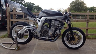 la_suzuki_da_325_cv_di_guy_martin_per_la_pikes_peak_2014_13718.jpg (78.81 KiB) Visto 3275 volte la_suzuki_da_325_cv_di_guy_martin_per_la_pikes_peak_2014_13718.jpg