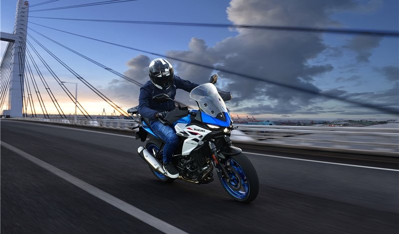 Suzuki_SV-7GX_5-15104-800x470.jpg